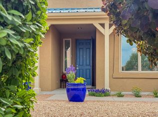4 Purple Crow Pl, Santa Fe, NM 87508