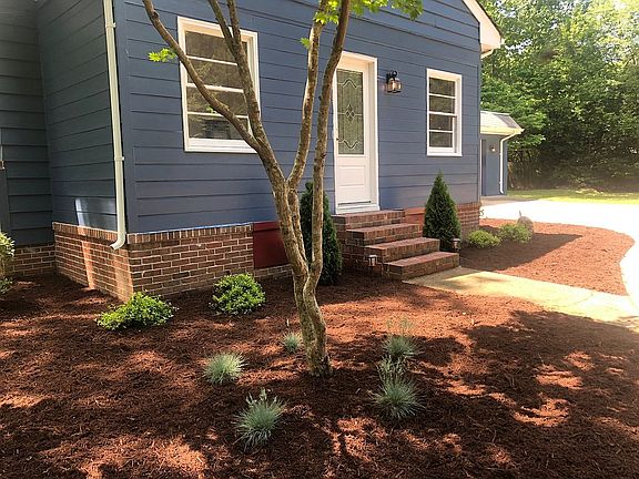 Side Entrance to bonus room