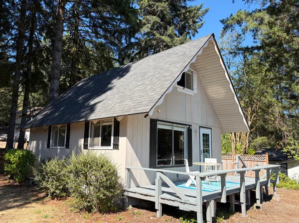 31 NE Matthew Dr, Belfair, WA 98528