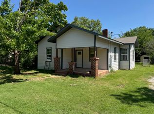 310 N 1st St, Rio Vista, TX 76093