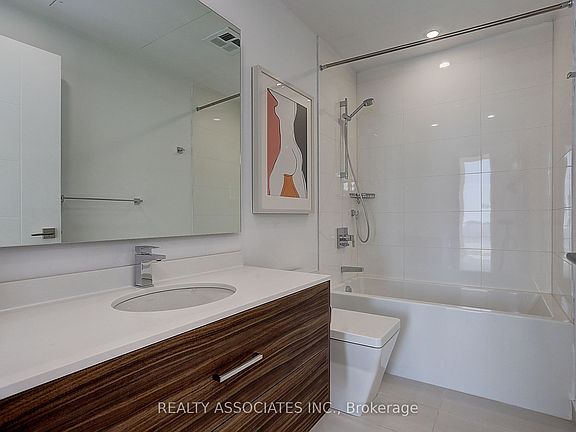 5th image of 488 University Ave #4310