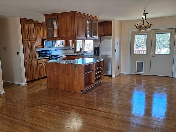 4th image of 7714 Reed Street