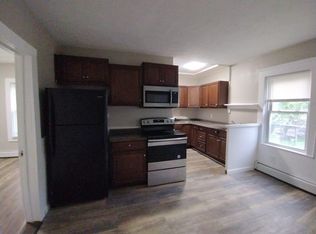 12 Youngs Ave #1R, West Warwick, RI 02893