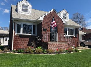 92 Margaret Ave, Nutley, NJ 07110