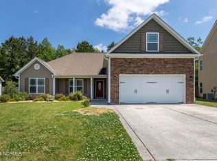916 Periwinkle Ct, Jacksonville, NC 28546