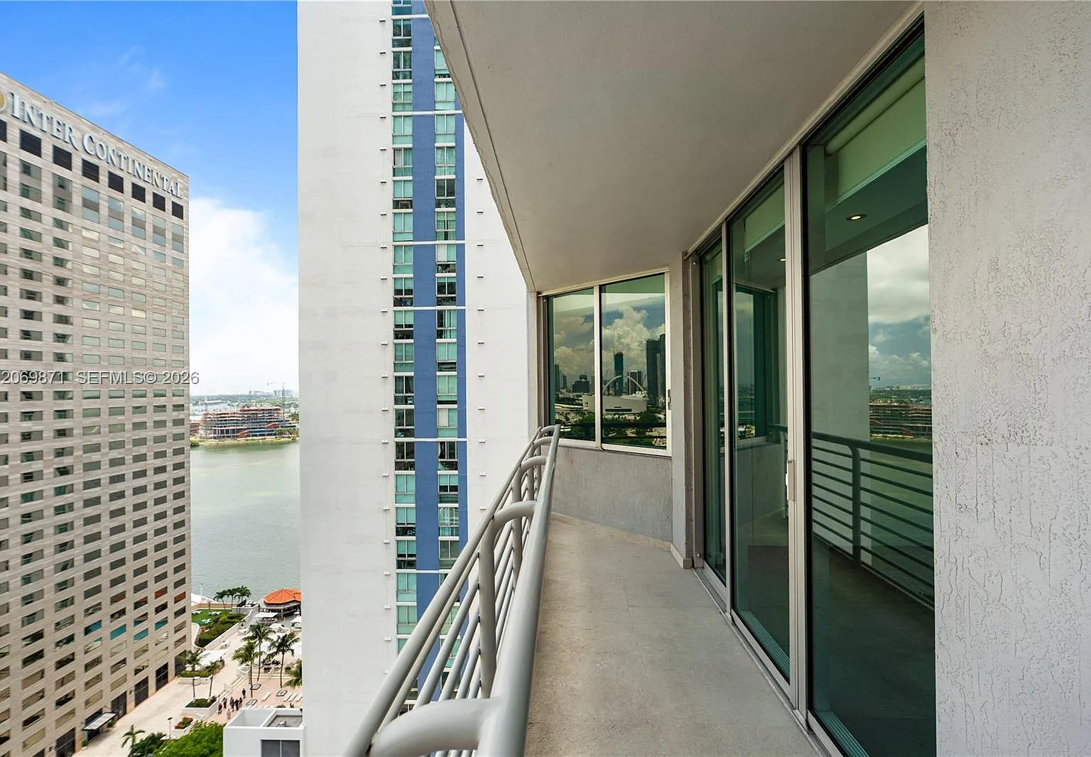 One Miami West Condo — Photo 4