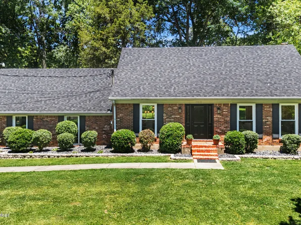2813 Rosewood Rd, La Grange, KY 40031