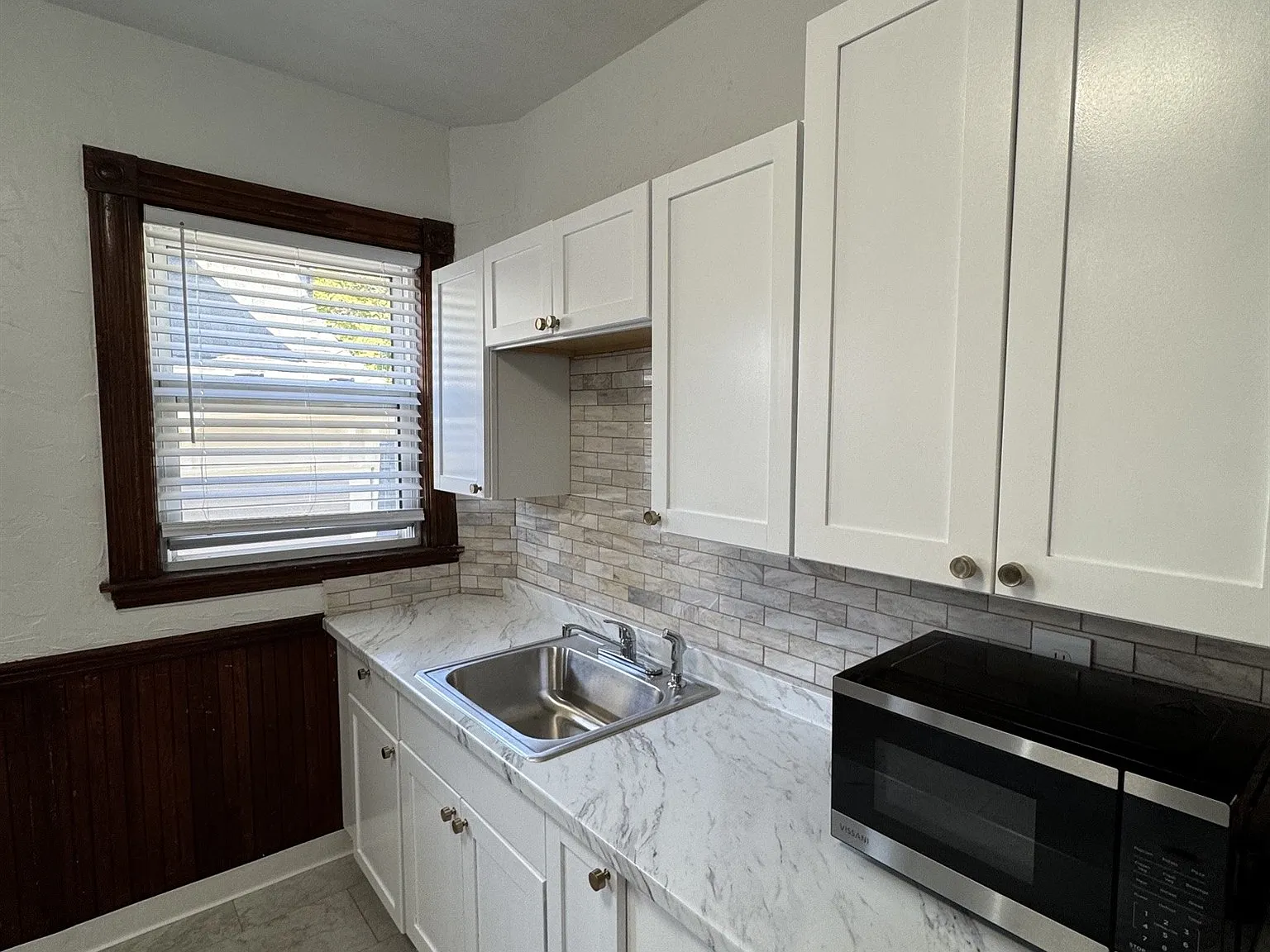 37 Columbus Ave — Photo 3