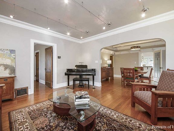 4th image of 313 Hill Ave
