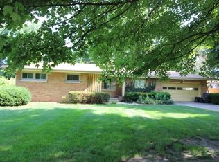 431 Chippewa Rd, Benton Harbor, MI 49022