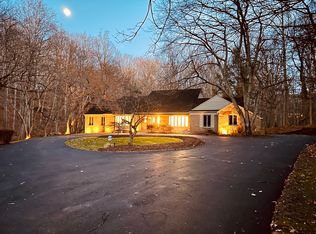 11205 Tara Rd, Potomac, MD 20854