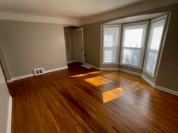 2015 Russell Ave N, Minneapolis, MN 55411