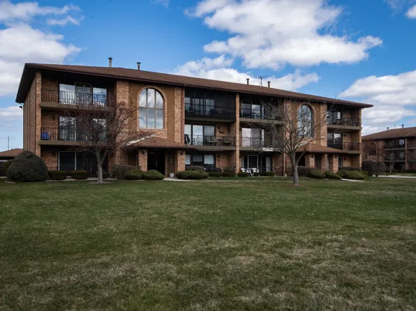 11110 S Heritage Dr #3C, Palos Hills, IL 60465