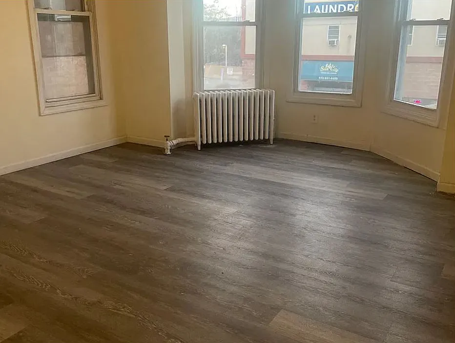 286 Broadway #2