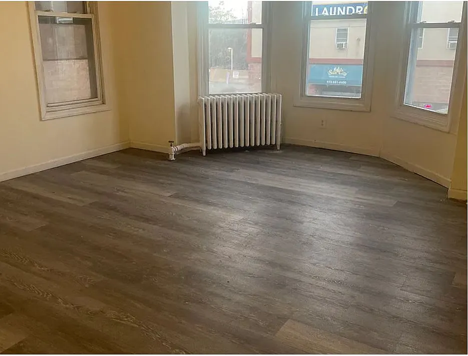 286 Broadway Floor 2 photo 1