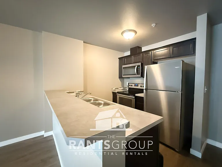Bedrock Apartments — Photo 3