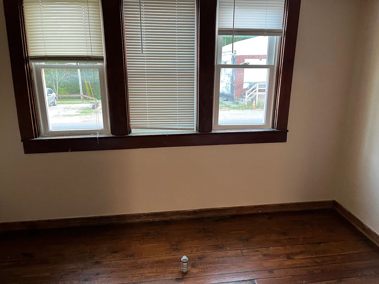 551 Grayson St — Photo 3