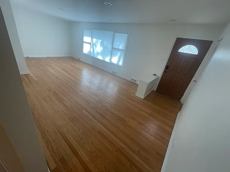 9521 Kildare Ave — Photo 13