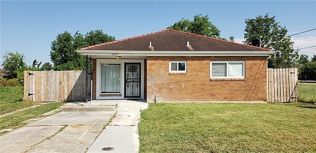 1st image of 4809 Eastview Dr