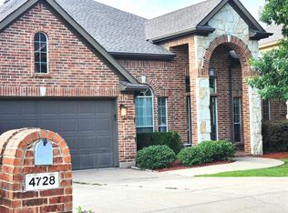 4728 Maple Hill Dr, Fort Worth, TX 76123