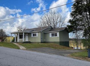 212 Greenville Rd, Galax, VA 24333