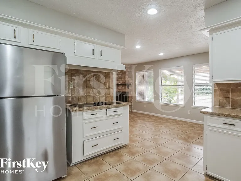 21419 Park Willow Dr — Photo 5