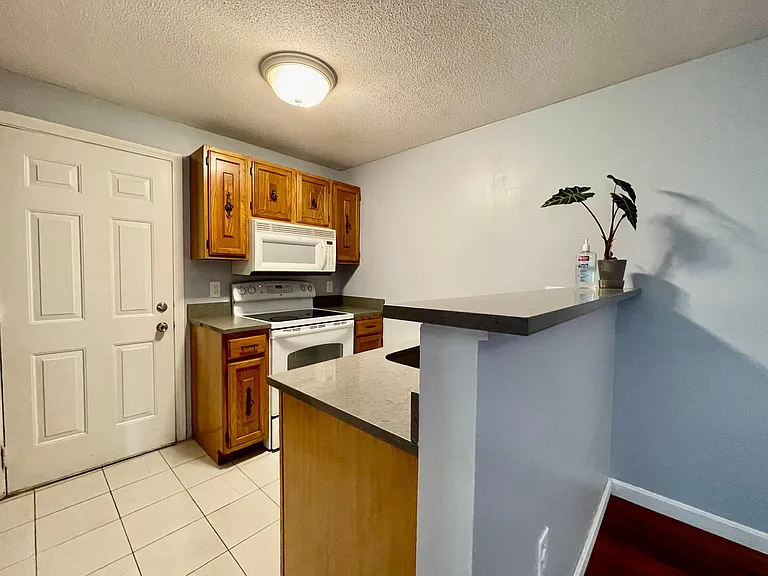 6 Squire Ct #2 — Photo 6