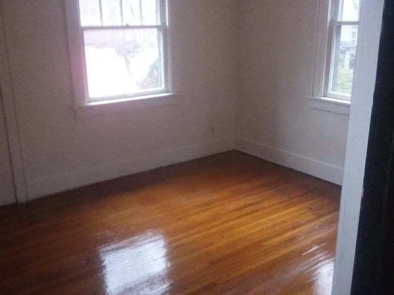 129 W University St #2 — Photo 8