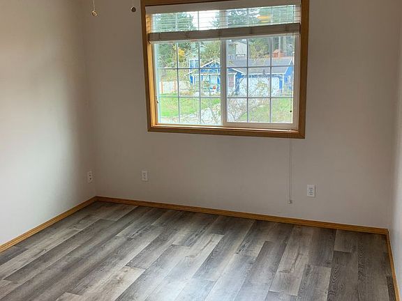 3rd image of 2181 Westwood Pl