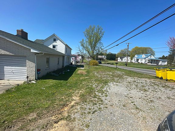 3rd image of 10244 Williamsport Pike