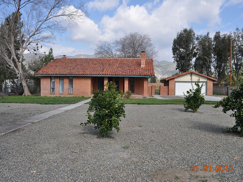 1st image of 555 De Anza Dr