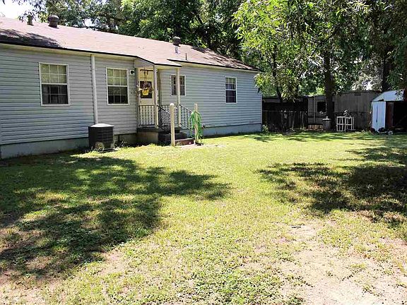 2nd image of 707 Martha Dr