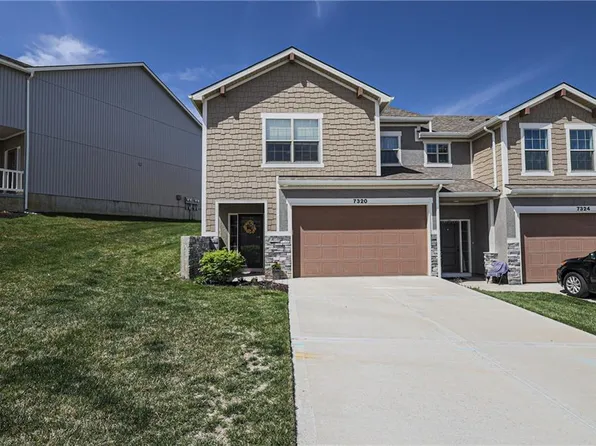 7320 Aaron St, Parkville, MO 64152