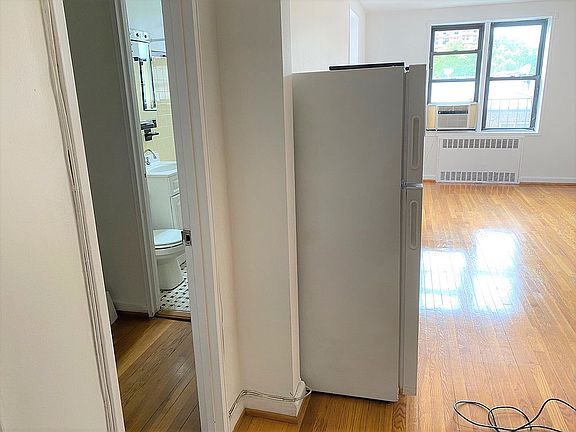 4th image of 9963 66th Ave APT B10