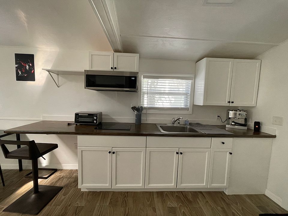 Kitchen counter