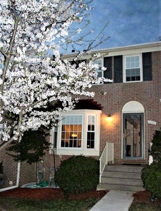 1st image of 7453 Brighouse Ct