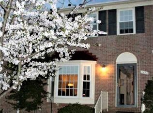 7453 Brighouse Ct, Alexandria, VA 22315