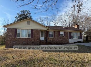 1114 Riverside Cir, Spring Lake, NC 28390