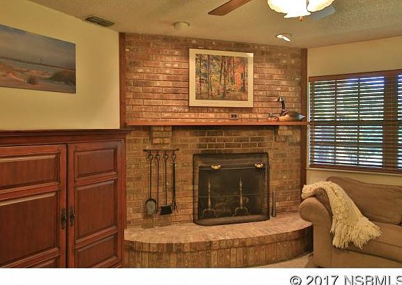 5th image of 1803 Travelers Palm Dr