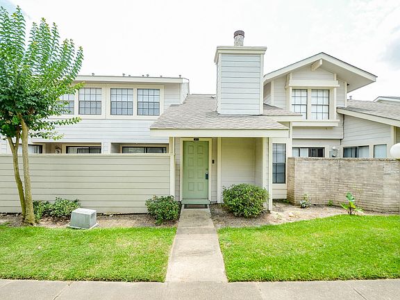 3rd image of 6211 Ludington Dr #21-909