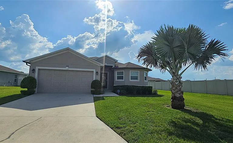 240 Solis Dr — Photo 2