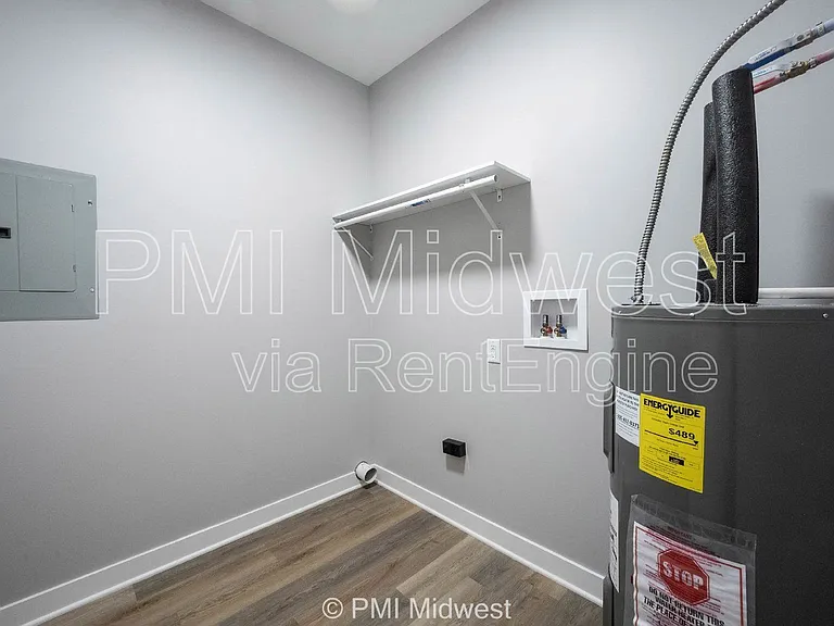 1841 Montcalm St #B — Photo 27