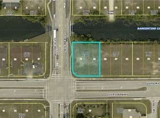 727 Gleason Parkway Cpe, Coral, FL 33914