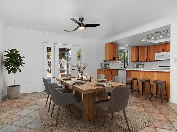 5th image of 1651 Avocado Dr