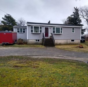 81 Sandwich Rd, East Falmouth, MA, 02536