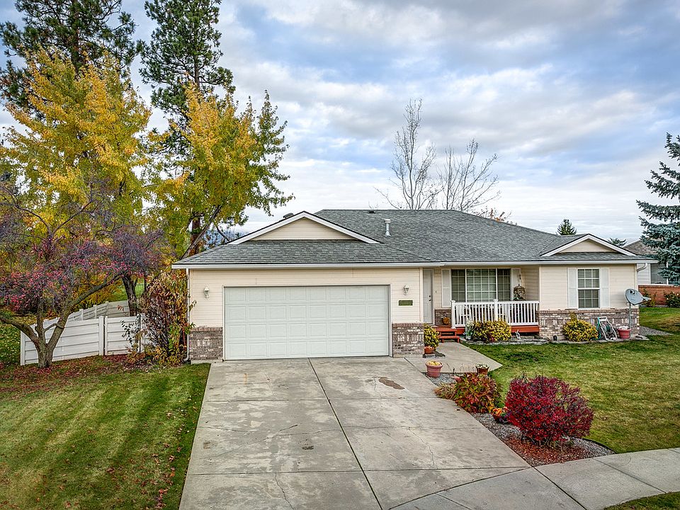 1st image of 371 E Putter Ave