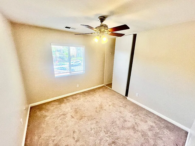 262 Glendale Ave — Photo 13