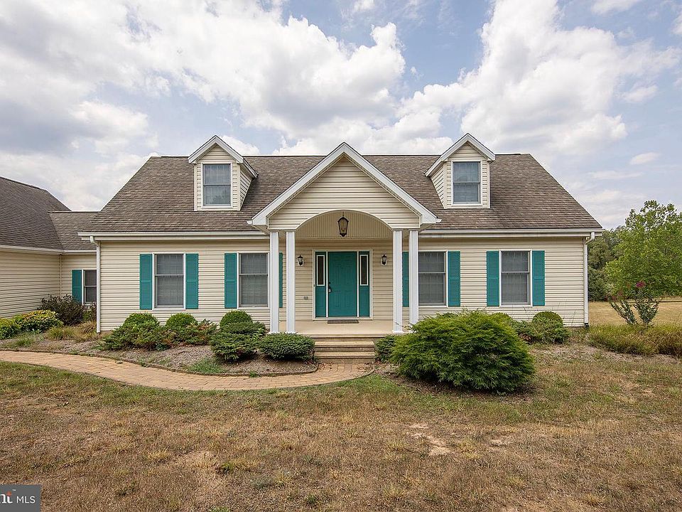 1st image of 317 Strawberry Ln