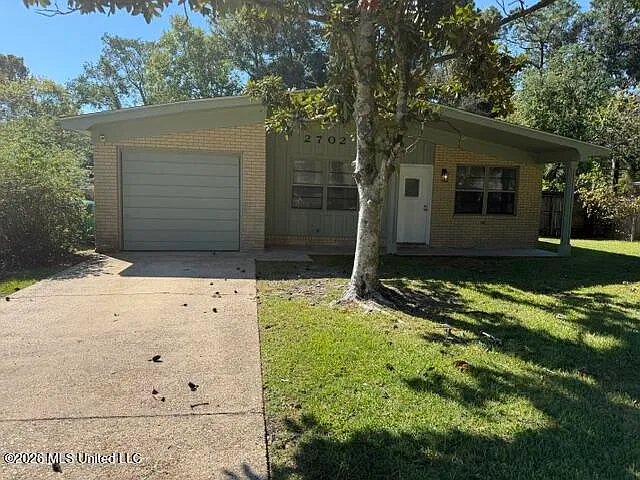 2702 Hargrove Dr