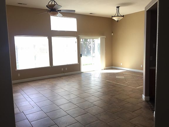 2nd image of 3256 N Cajun Way